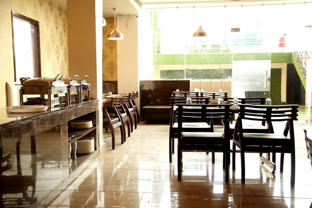 Sallow Royal Suites Amritsar Exteriör bild