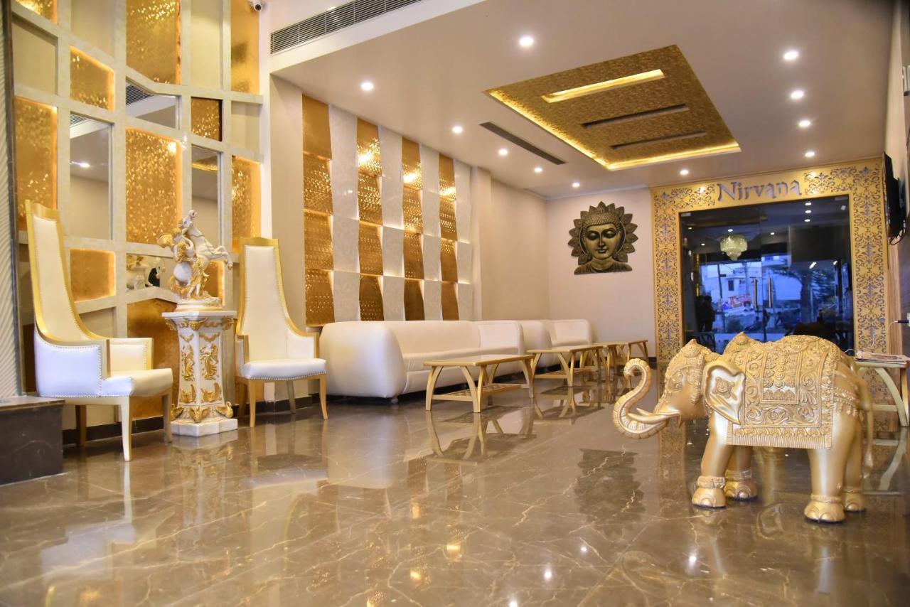 Sallow Royal Suites Amritsar Exteriör bild