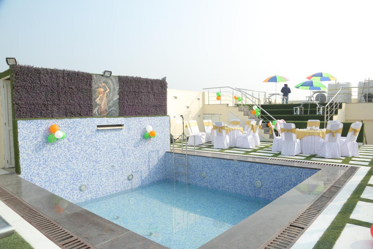Sallow Royal Suites Amritsar Exteriör bild